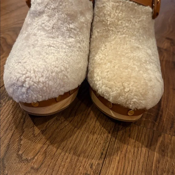 Veronica Beard Shearling and Leather Mules - Picture 3 of 10